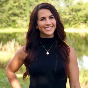 Meet your Posher, Kendra